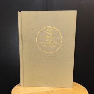 Websters third new international and seven languages dictionary volume 11 H-R